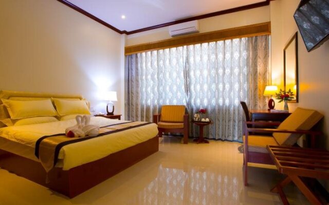 The Phoenix Hotel
