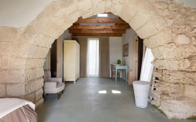1891 Falcon Home Resort