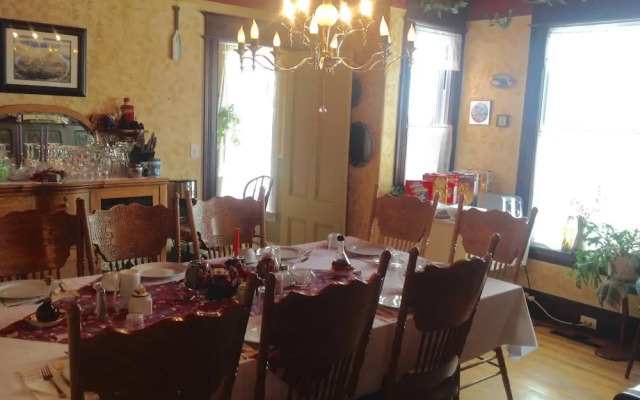 Maison McKenzie House