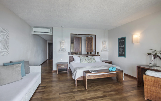 Solana Beach - Adults Only