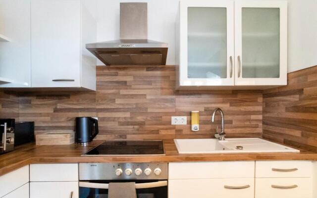 Stylish 2 Room Maisonette Hannover