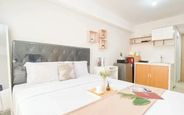 Simple Studio Room At Meikarta Apartment Near Aeon Delta Mas
