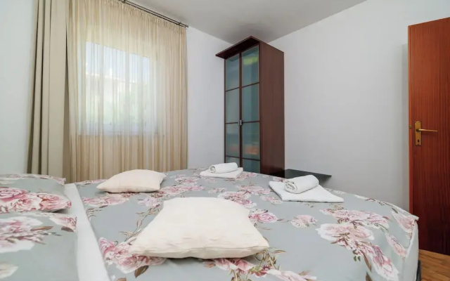 Apartments Snjezana