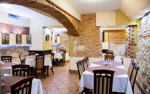 Hotel Maksymilian
