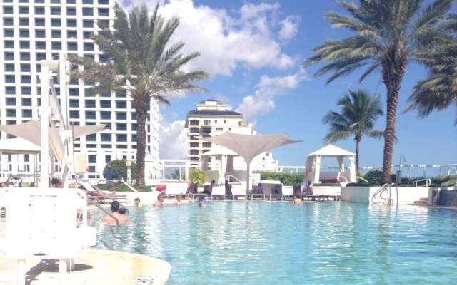 Private Residences at Q Club