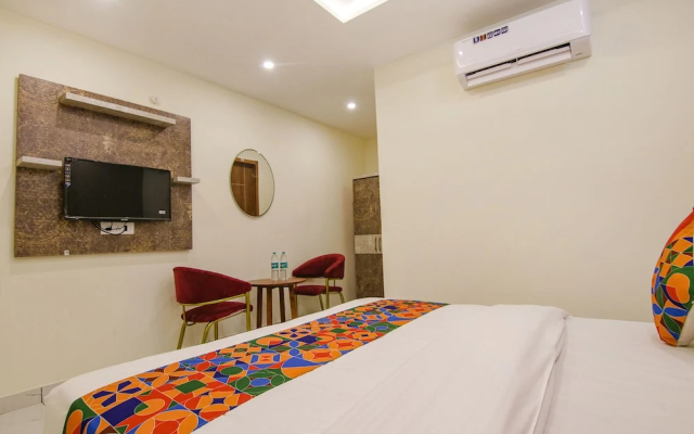 Fabhotel Meridian Inn