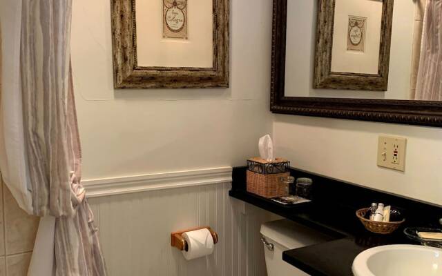 Youngtown Inn & Restaurant