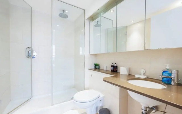 Cosy Corner Apartment Near to Excel