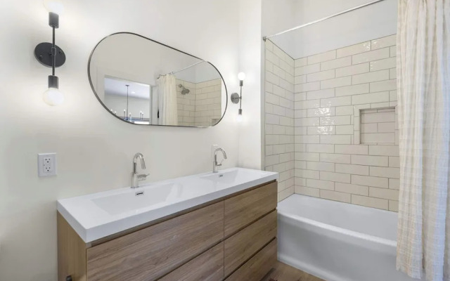 Bearcat Bungalows Two Homes One Rental, Sleep 22