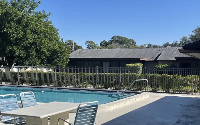 East Bay Condo #1510a