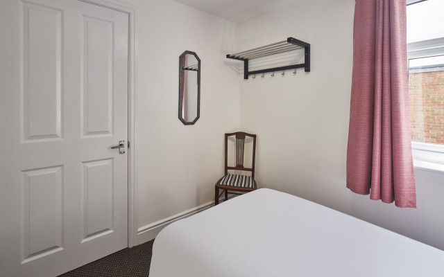 Host Stay Laburnum Road
