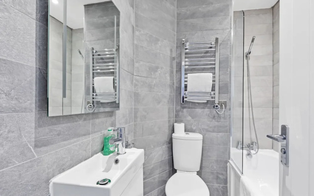 Right On : Bright On Apartment 1F | By My Getaways