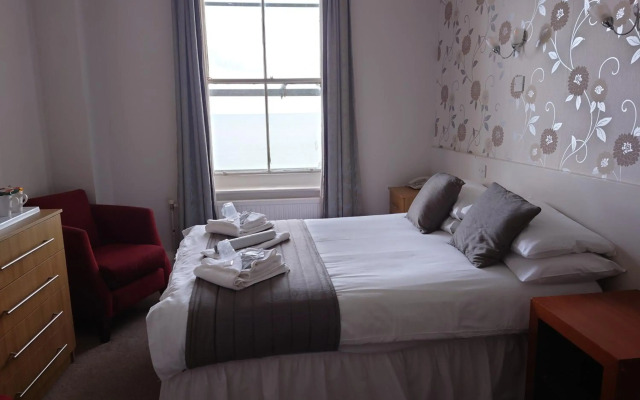The Cumberland Hotel