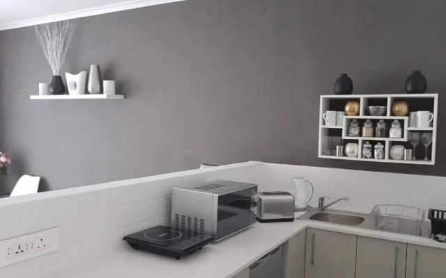 HORIZON BAY - Camps Bay