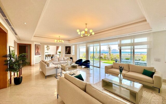 Omnya Carthage Frontsea Luxury Villa