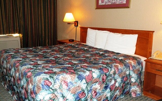 Econo Lodge Inn & Suites