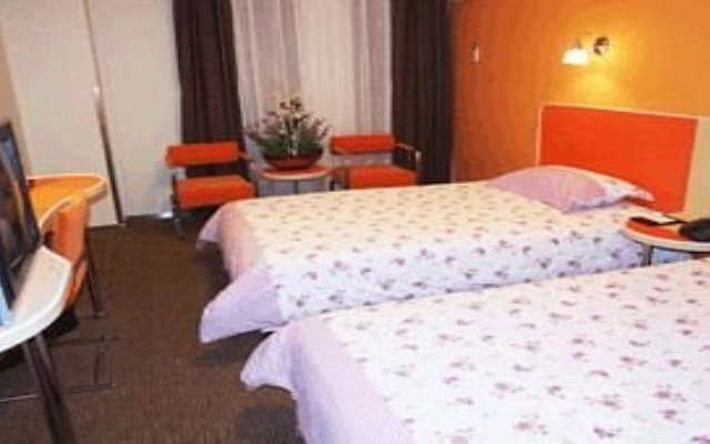 Motel168 Wuhan Hankou Railway Station Inn