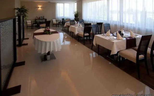 Relax and Regeneration Centre