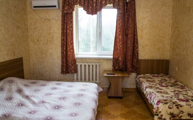 Na Krepostnoy 45 Guesthouse