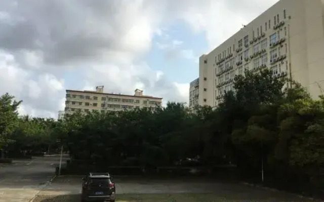 Weijia Business Hotel