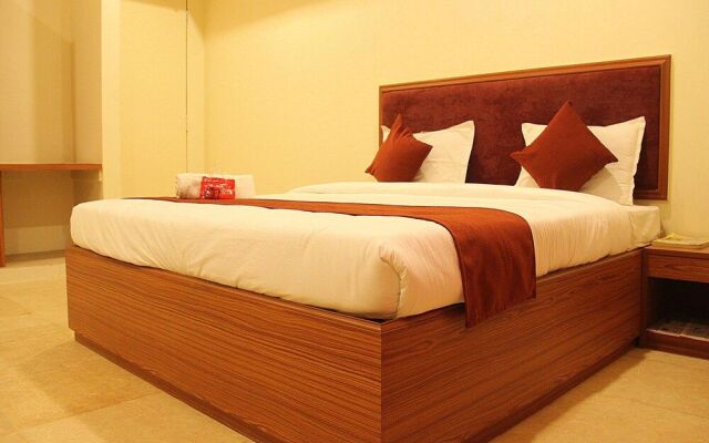 OYO 1697 Hotel PM Regency