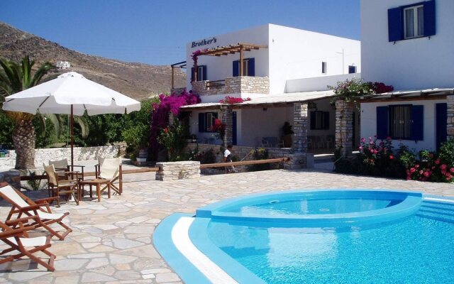Brothers Hotel