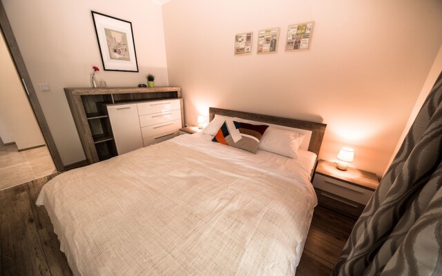 Flower Residence by Friendhouse Apartments