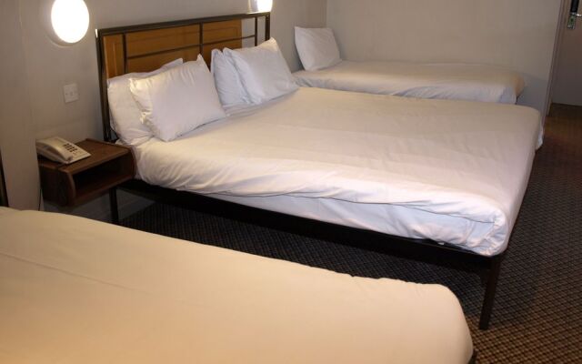 Travelodge Manchester Street Hotel