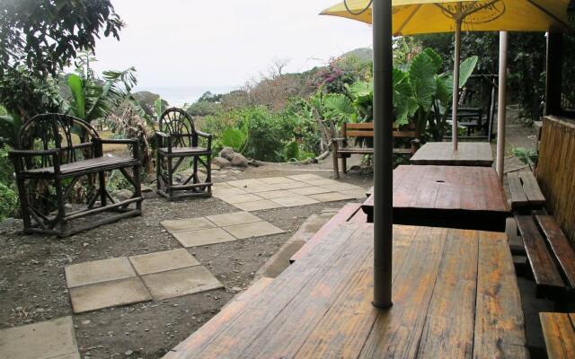 Amapondo Backpackers