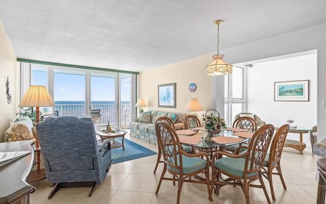 Smyrna Beach Club 818b