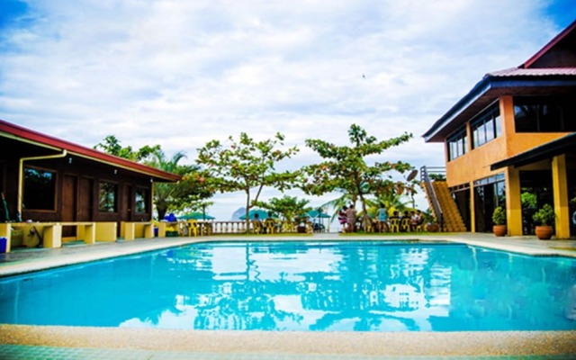 Canoe Beach Resort