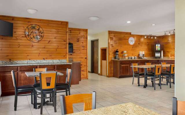 Howard Johnson by Wyndham Pigeon Forge