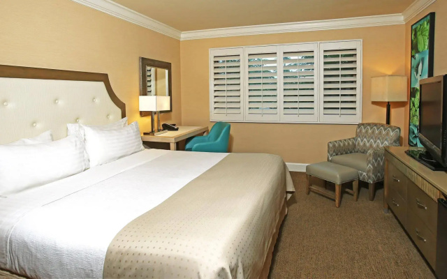 DoubleTree by Hilton San Diego Bayside