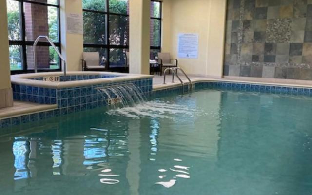 Courtyard by Marriott Pittsburgh West Homestead/Waterfront