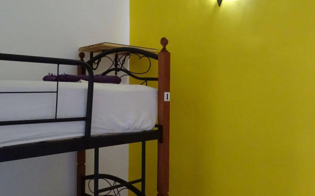 Mia Hostels