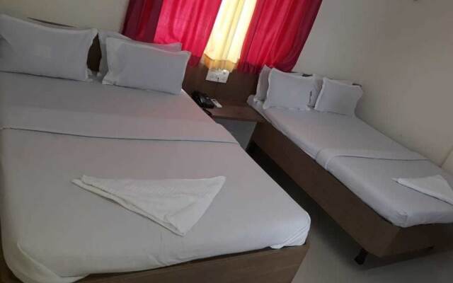 Hotel Shree Sai Sangam Delux
