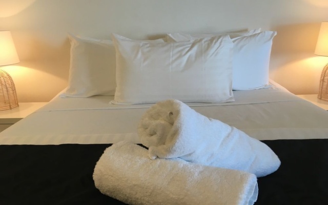 Manly Surfside Holiday Apartments – Guest Rooms – Sydney
