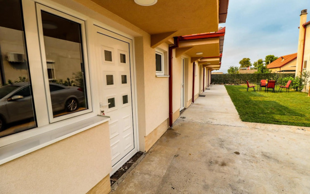 Simo apartments airport Podgorica