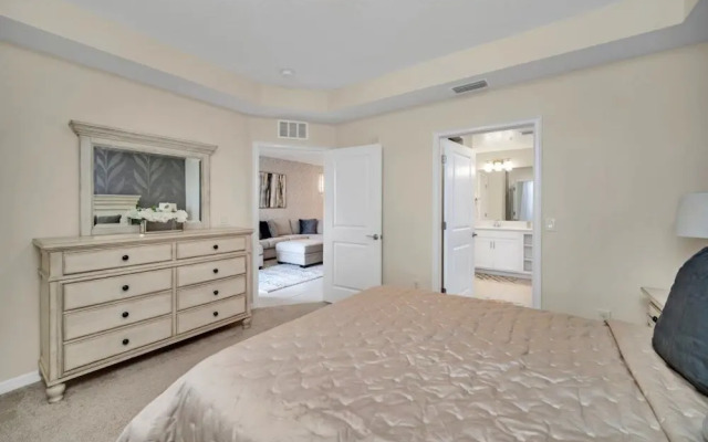 4741clock Unit208 3 Bedroom Townhouse