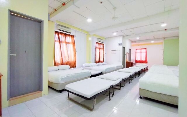 Spot On 89939 Platinum inn