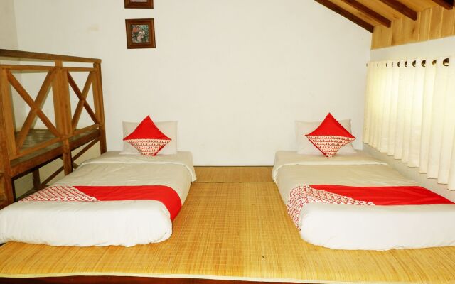 OYO 604 Cemara's Homestay