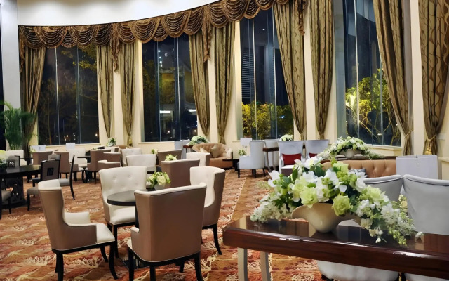 Country Garden Phoenix Hotel - Yunfu