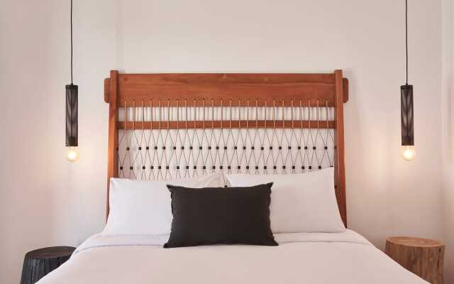 Monogram Travel Naxos