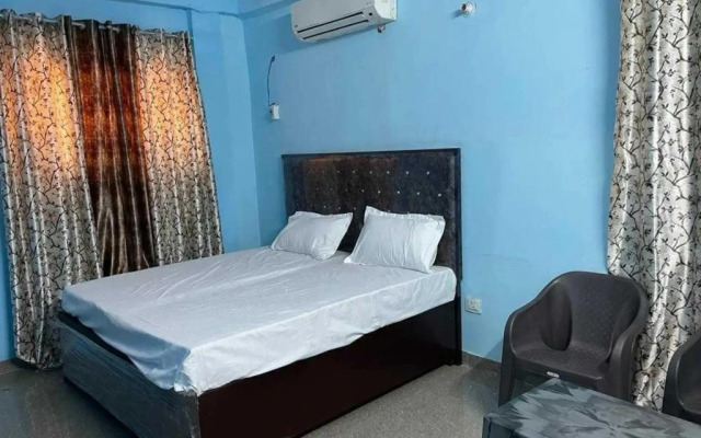 Spot On 88657 Hotel Dazi Star