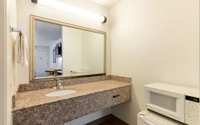 Motel 6 Georgetown, TX
