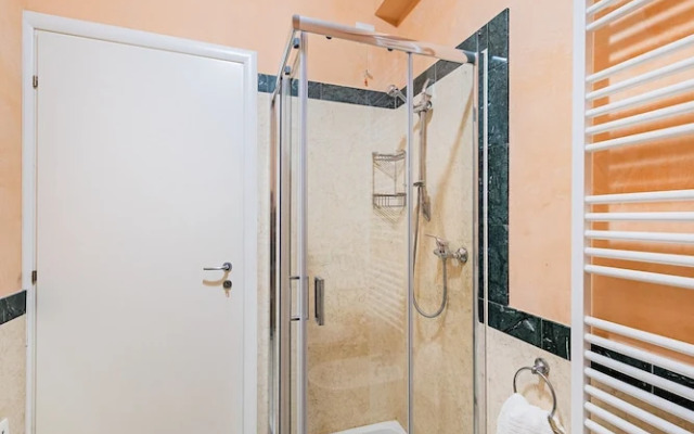 Residenza Miralago - 16 Domitilla - Locazione BK