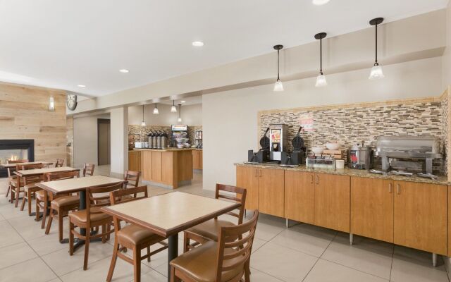 Country Inn & Suites by Radisson, Eagan, MN