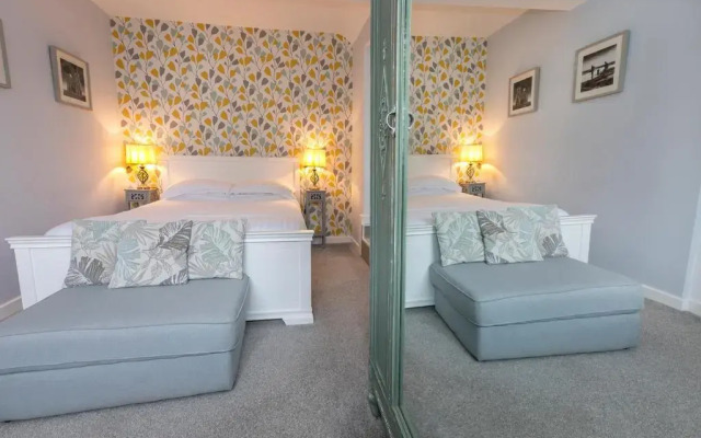 The Sleep-Inn Hare