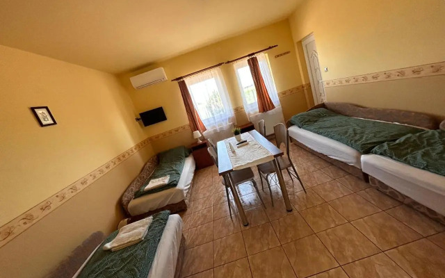 Bencsik Tanya Szentkirály