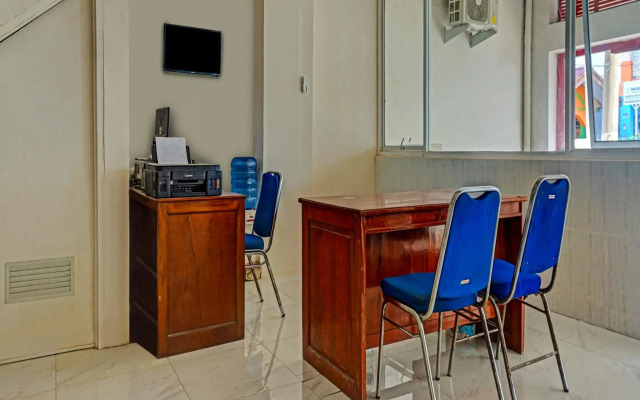 RedDoorz At Losari Area 3